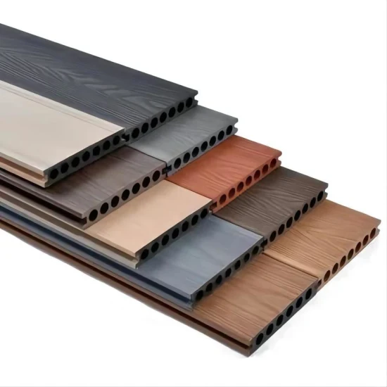 Hautfreundliche 3D-geprägte ineinandergreifende WPC-Terrassenfliesen für den Außenbereich, Holz-Kunststoff-Verbundplatten, WPC-Bodenbelag mit mehreren Farben